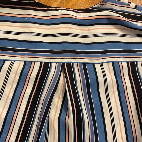 W5 ANTHROPOLOGIE Women's Small Blue White Pink Hanging Split Sleeve Top Blouse - Picture 6 of 14